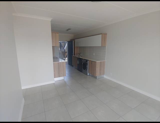 1 BEDROOM APARTMENT TO LET IN SAVANNAH COUNTRY ESTATE